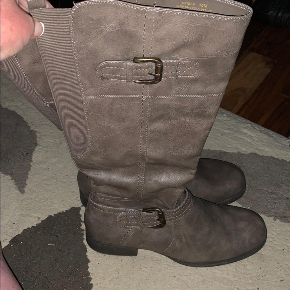Women’s Boots Size 10 Never worn